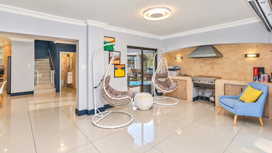 3 Bedroom Property for Sale in WestLake Country Safari Estate North West